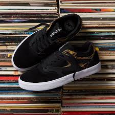 Dc shoes usa cookies para ofrecerte servicios y ofertas relacionadas con tus preferencias. Dc Shoes On Twitter Currently Giving Our Vinyl Records More Love Than Ever Kalis Vulc With The Plaid Hit Online Now
