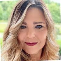 Tracy Alder's Instagram, Twitter & Facebook