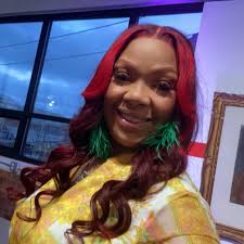 Lenore Neal's Instagram, Twitter & Facebook