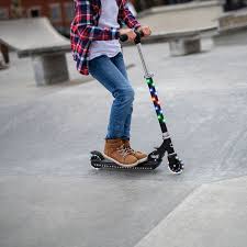 4.4 out of 5 stars with 34 ratings. Jetson Jupiter Kick Scooter Toys R Us Canada