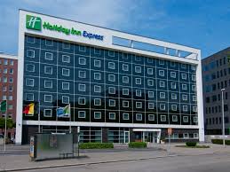 Secure underground parking is offered at a surcharge. Preisgunstige Holiday Inn Express Hotels Von Ihg In Mechelen