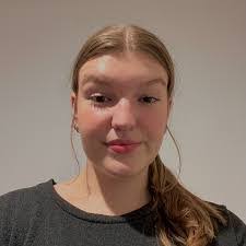 Nila Allen's Instagram, Twitter & Facebook