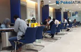Keuntungan menggunakan bca weekend banking. Jadwal Operasional Bank 2021 Bca Bri Bni Mandiri Lainnya