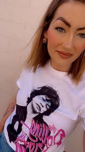 Tracy Cronk's Instagram, Twitter & Facebook