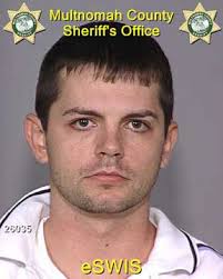 Alleged pot-peddling momma caught drying dope in foster son's bedroom «  East PDX News