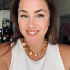 Alligator lurking in the duckweed