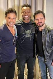Jun 22, 2021 · após briga com gravadora, thiaguinho anuncia parceria com drag queen; Thiaguinho Mostra Novo Visual Cabeludo E Recebe Elogios De Famosos Gato Musica Extra Online