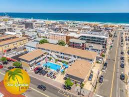 Boasting A Seasonal Outdoor Swimming Pool Sea Garden Motel Is Located In Seaside Heights 0 6 Mi From Casino Seaside Heights Seaside Heights Boardwalk Seaside