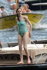 Anne Hathaway - Page 2 Nackt, sorglos, topless, Bikini, Nippelbilder