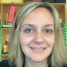 Laura Benefield's Instagram, Twitter & Facebook