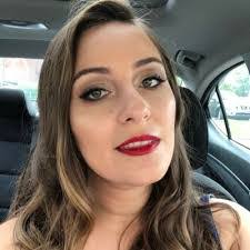 Anna Hooker's Instagram, Twitter & Facebook