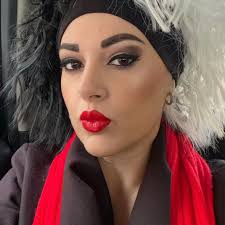 Nawguraw lil Stephen Paris f'għeluq...