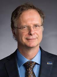 Robert Palumbo receives award