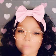 Corner Vanity Table Set with Three-Fold Mirror, Makeup Desk with 4 Storage  Shelves, Dressing Table with 10 Lights for Women, Dresser Desk Vanity Set  for Small Spaces, Bedroom, Girl White and Black :