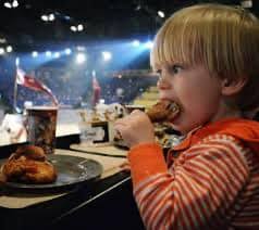 Tasty turkey leg with mac & cheese review