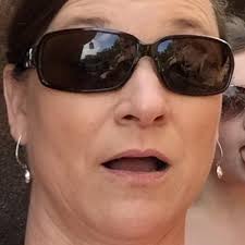 Kim Bunton (@bballhorse)