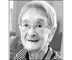 Phyllis Brenner's Instagram, Twitter & Facebook