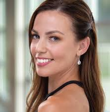 Sharon Ginsburg's Instagram, Twitter & Facebook