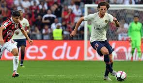 Manchester united could offer goalkeeper sergio romero to aston villa as part of a deal to sign jack grealish, setting the stage for dean henderson to battle david de gea for the no 1 spot at old. Adrien Rabiot Fc Barcelona Streitet Verhandlungen Mit Psg Star Ab