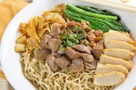Konon katanya, mbok berek ini masih satu keluarga juga dengan ayam goreng ny. 8 Bakmi Ayam Legendaris Di Jakarta Cocok Untuk Wisata Kuliner Halaman All Kompas Com