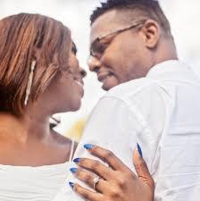 Kern Francis's Instagram, Twitter & Facebook