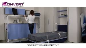 Letto a scomparsa con scrivania modello hermione letti a scomparsa letti a scomparsa con tavolo letti a scomparsa verticali letti matrimoniali a scomparsa. Letto A Scomparsa Orizzontale Con Scrivania Elevabile Miu Clever Konvert Arredamenti Torino Youtube