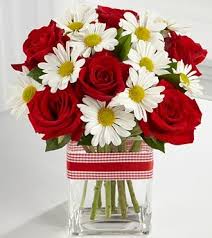 White Daisies Red Roses Centerpieces White Wedding Flower Arrangements Red And White Roses