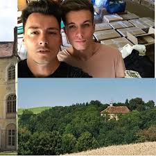 Bývalý předseda strany zelených matěj stropnický si splnil svůj dívčí sen. A Znovu Zamek V Osecanech Neslysime Naposledy Marianske Spolecenstvi Pravdu Nelze Umlcet