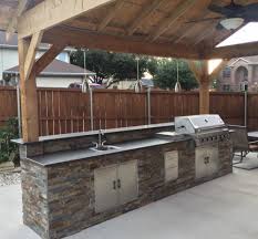 Mcbride construction is a houston based company specializing in affordable home construction. Outdoor Kitchens Arrow Construction Demolition Garland Tx 214 790 7607