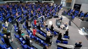 Federal assembly) one of the two legislative chambers of the federal republic of germany. Coronavirus German Parliament Passes Historic Aid Package News Dw 25 03 2020