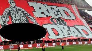 Listen to 46 standard de liège football songs and standard liège soccer chants from stade maurice dufrasne liège. Who Why How Defour Red Or Dead Banner Explained Bbc Sport