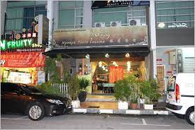 Pasukan sanitasi parlimen kota melaka hari ini menjalankan kerja sanitasi di 8 lokasi, termasuk kuarters balai polis melaka tengah, 2 pasar awam (pasar tengkera dan pasar kota laksamana). Nyonya Taste Cuisine Kota Laksamana Melaka Home Is Where My Heart Is