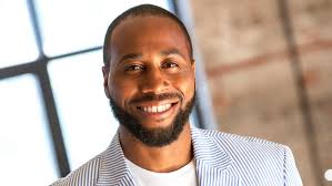 Former UWGB guard DeVante Blanks hired at Ashwaubenon