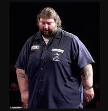 He won the 2004 bdo world darts championship and the 1999 winmau world masters. Ugxkituce3xfrm