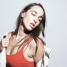 Stream Santiza music