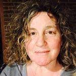 Collette Haynes's Instagram, Twitter & Facebook