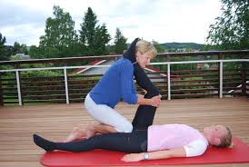 I det siste har jeg merket at jeg har blitt veldig stiv i bakside lår. Bakside Lar Tiller Fysioterapi