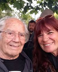 Somos mucho más que dos!, Marcha federal del.orgullo, antifascista,  antiracista, en Miramar, Con el enorme ser humano que es  @_adolfo_perez_esquivel_ , "Si estar del lado de los desamparados, de las  ...