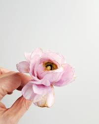 Wafer Paper Ranunculus By Petalsweet Edible Paper Flowers Flower Cake Decorations Wafer Paper Flowers