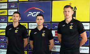 Jennings franciskovic miał być pierwszym rodowitym amerykaninem w barwach pge skry i mózgiem drużyny. Siatkarze Pge Skry Belchatow Maja Nowego Trenera To Michal Mieszko Gogol