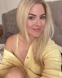 Melissa Lamb's Instagram, Twitter & Facebook