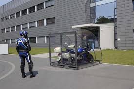 Motorradgarage Cervocav Moto Bietet Regenschutz Fur 1 2 Motorrader Offener Motorradunterstand Als Uberdachung Fur Moto Motorradgarage Fahrradgarage Motorrad