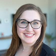 Andrea Jepson's Instagram, Twitter & Facebook