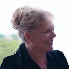 Karen Vess's Instagram, Twitter & Facebook