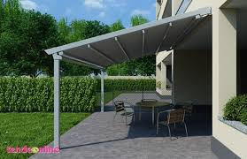 Pergola in legno con tenda a scorrimento. Pergole In Alluminio