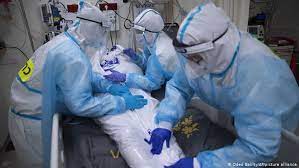 Faktencheck Wie Todlich Ist Das Coronavirus Wirklich Wissen Umwelt Dw 26 11 2020