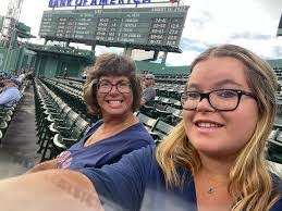 Kimberly Crivello's Instagram, Twitter & Facebook