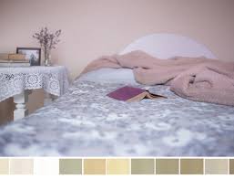 Dans ce cas, pensez aux verts plus foncés, tels que le vert sapin ou. Peinture Pour Chambre Idees Tendance Prix Et Conseils De Pro Monequerre Fr
