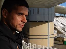 Former Mansfield Town footballer warns young people 'knives aren't the way' 