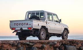 A downside for touring, as we found out during the process of packing, was the 79's shallow alloy tray, which limited how much we could actually load into the tray; Toyota Land Cruiser 79 Double Cab 4x4 Carmag Co Za